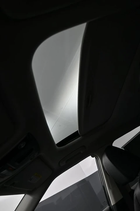 2021 Kia Seltos - Image 18 of 21