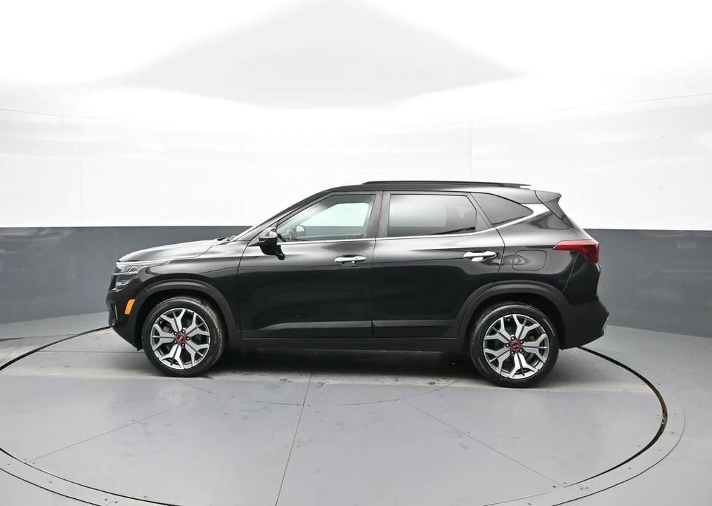 2021 Kia Seltos - Image 9 of 21