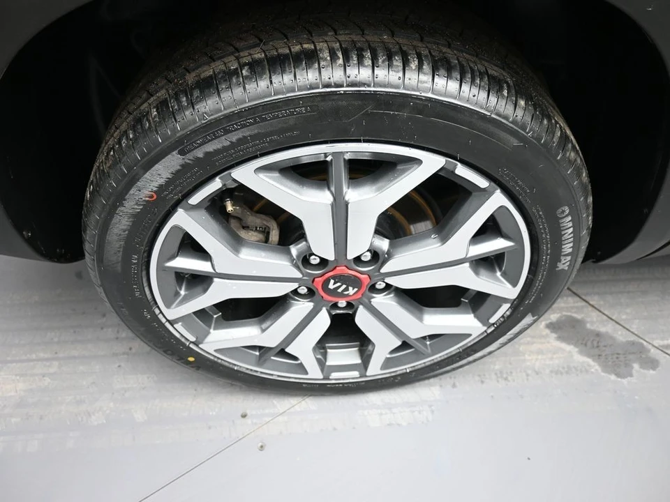 2021 Kia Seltos - Image 12 of 21