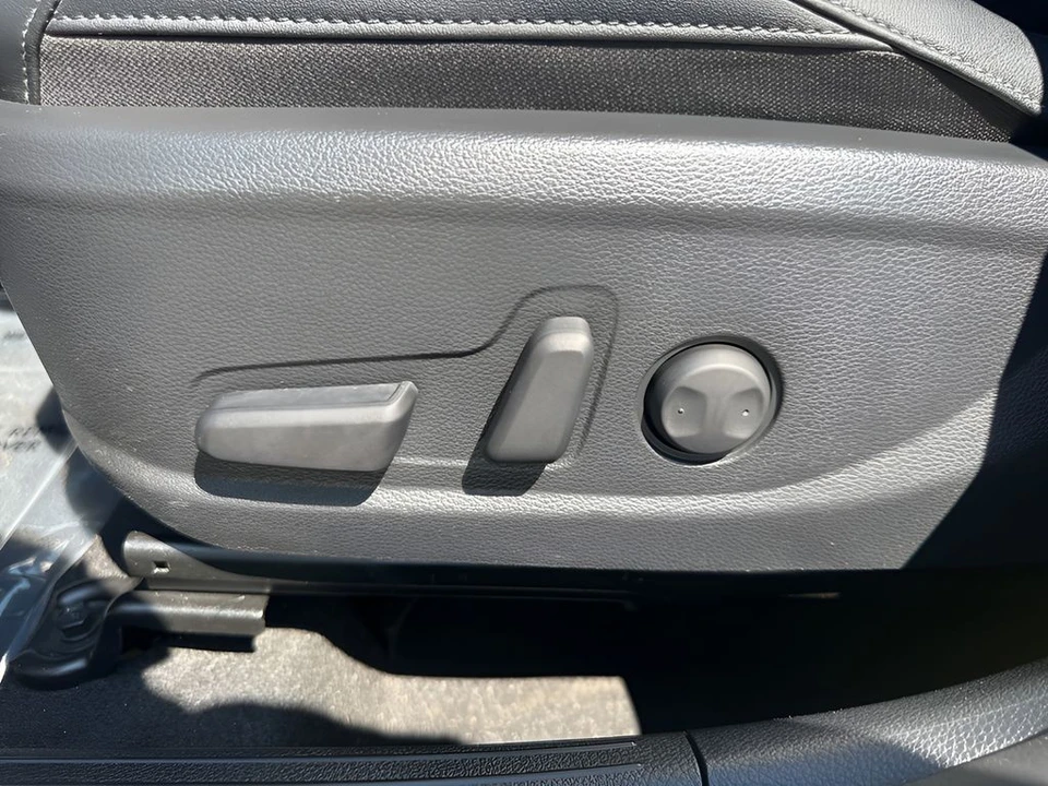 2021 Kia Seltos - Image 10 of 12