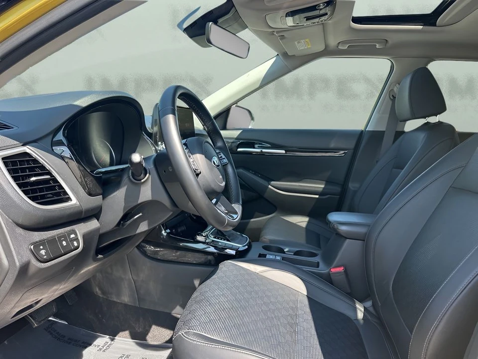 2021 Kia Seltos - Image 9 of 12