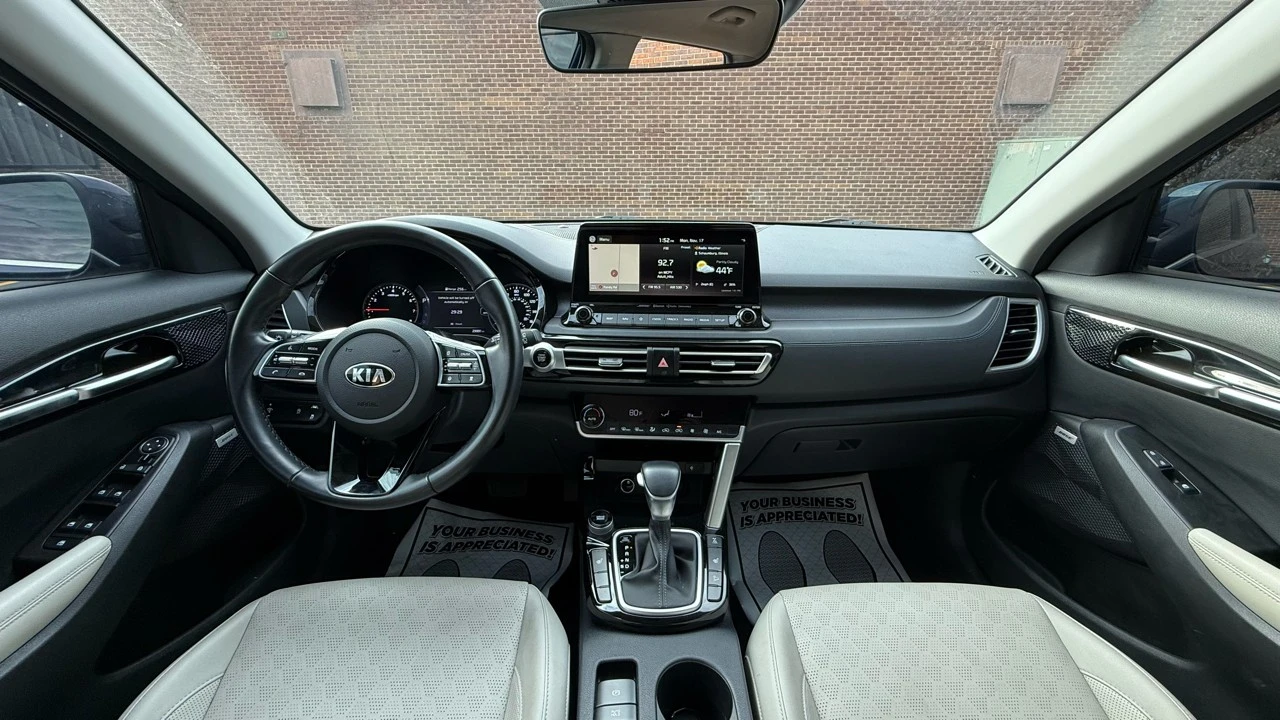 2021 Kia Seltos - Image 17 of 21