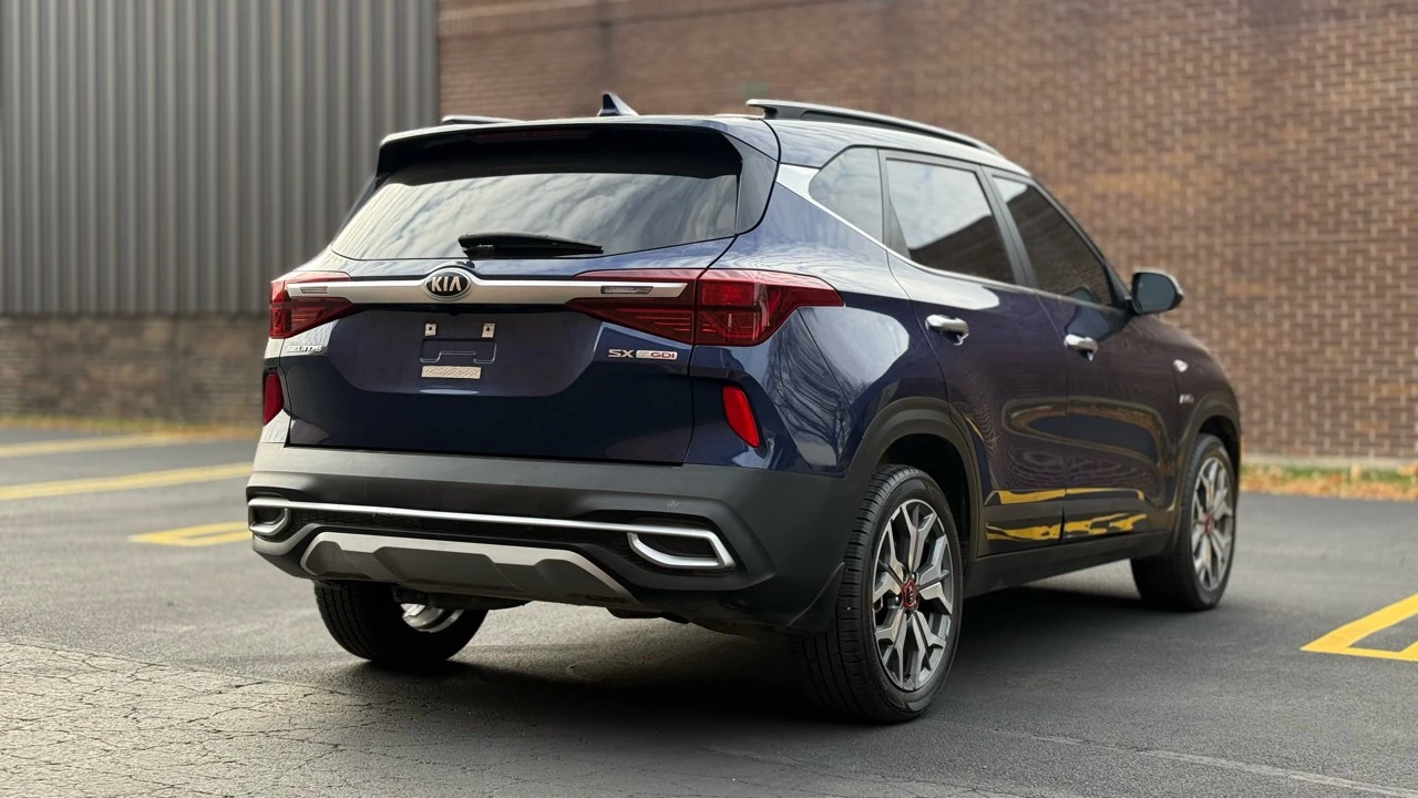 2021 Kia Seltos - Image 9 of 21