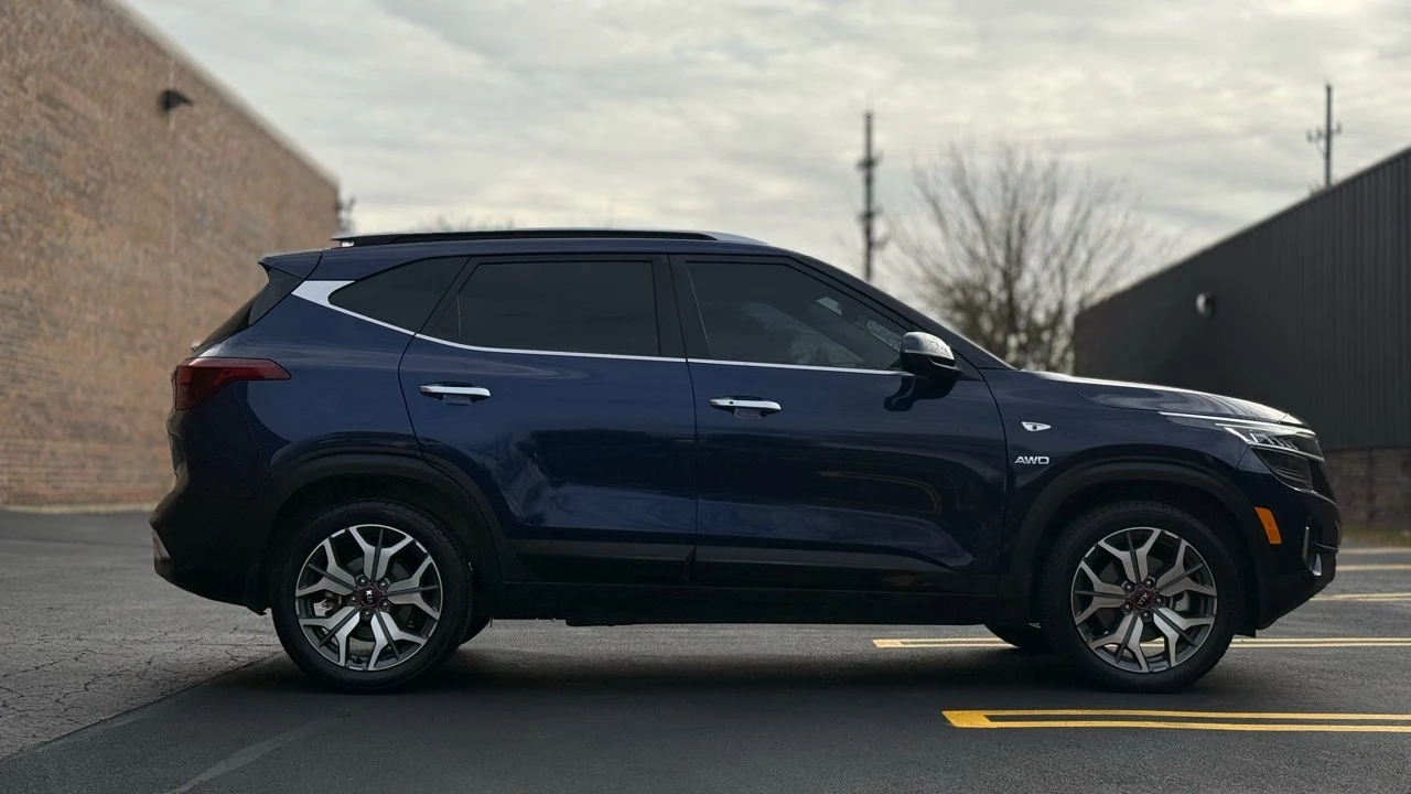 2021 Kia Seltos - Image 10 of 21