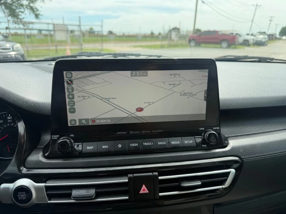 2021 Kia Seltos - Image 12 of 16