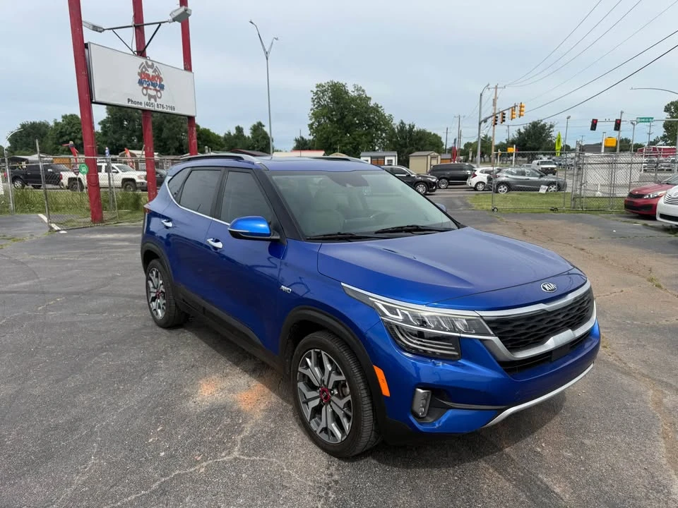 2021 Kia Seltos - Image 2 of 16