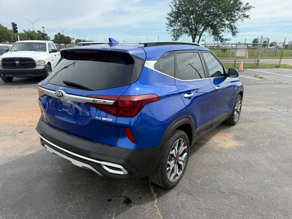2021 Kia Seltos - Image 7 of 16