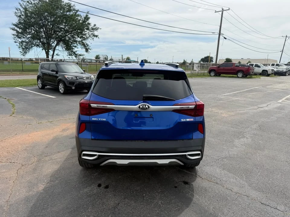 2021 Kia Seltos - Image 5 of 16