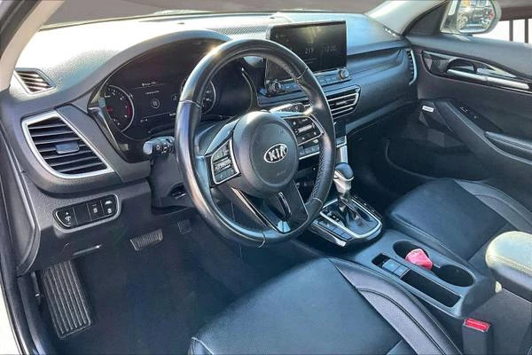 2021 Kia Seltos - Image 15 of 20