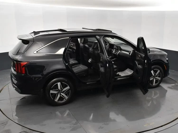 2021 Kia Sorento - Image 6 of 12