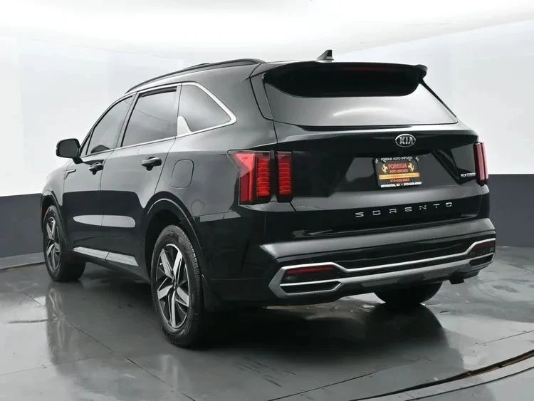 2021 Kia Sorento - Image 9 of 12