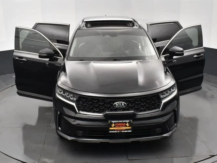 2021 Kia Sorento - Image 10 of 12