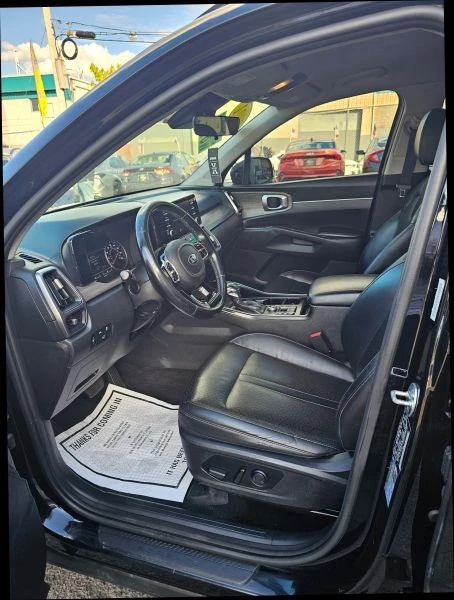 2021 Kia Sorento - Image 9 of 12