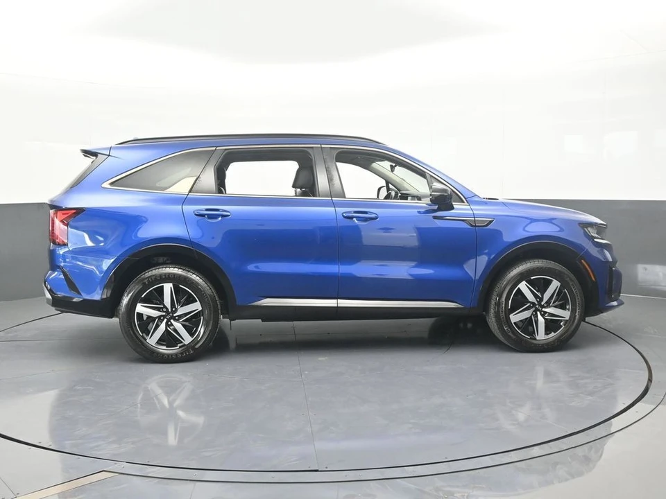 2021 Kia Sorento - Image 7 of 12