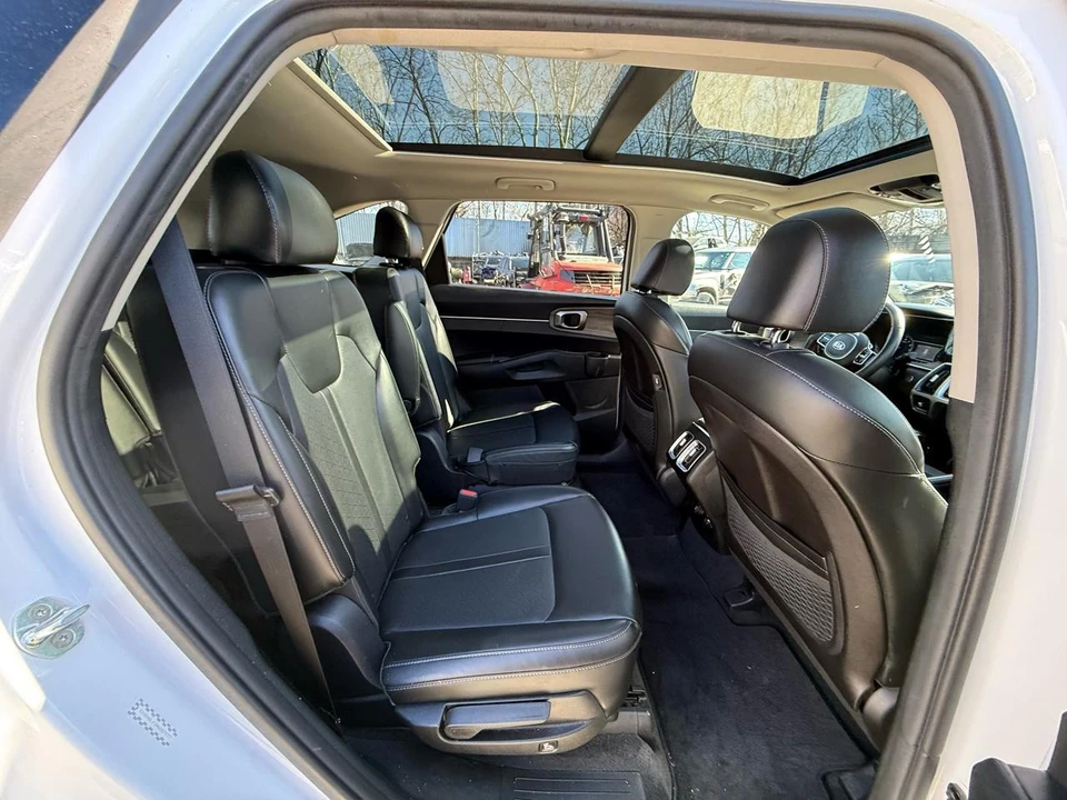 2021 Kia Sorento - Image 21 of 21
