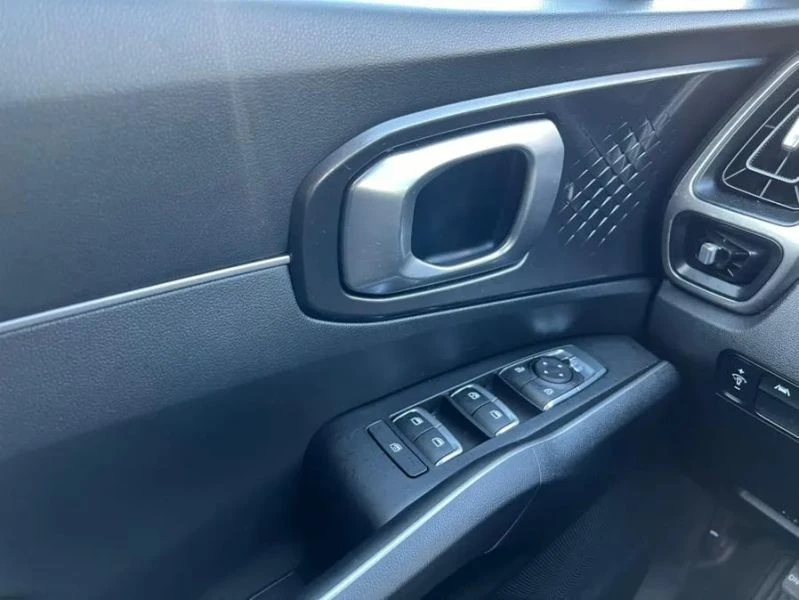 2021 Kia Sorento - Image 11 of 12