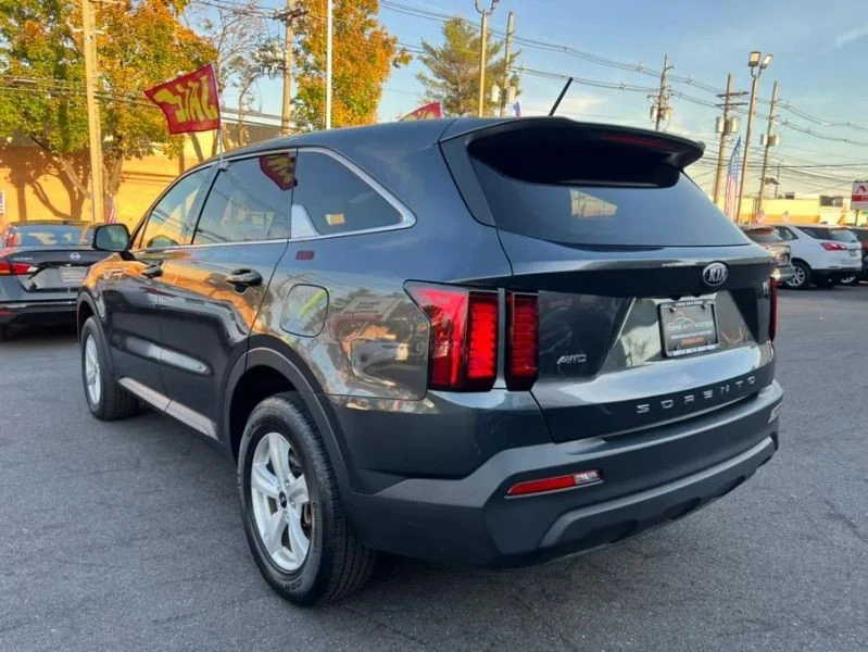 2021 Kia Sorento - Image 3 of 12