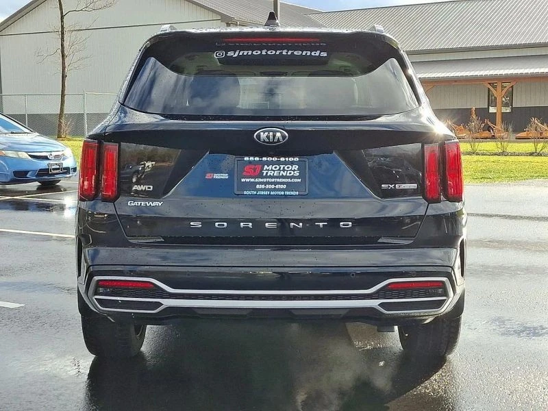 2021 Kia Sorento - Image 5 of 12