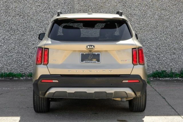 2021 Kia Sorento - Image 10 of 21