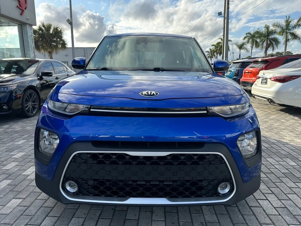 2021 Kia Soul - Image 2 of 21