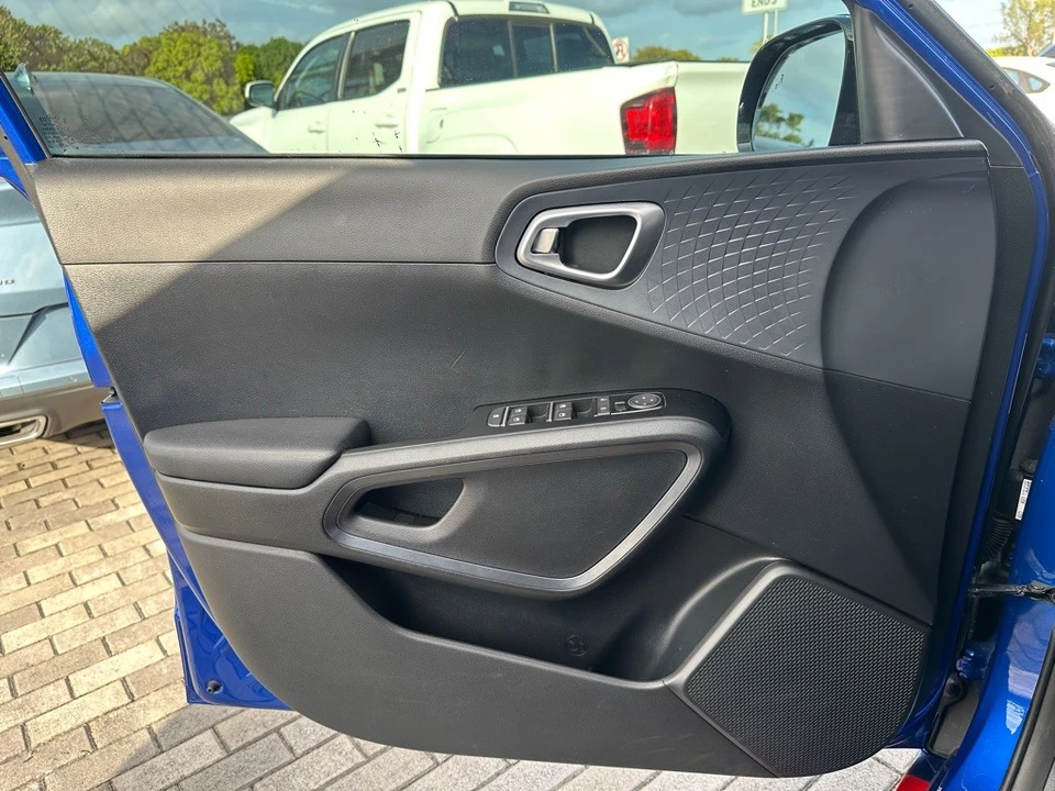 2021 Kia Soul - Image 9 of 21