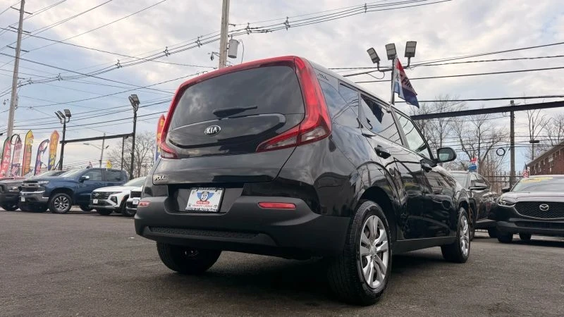 2021 Kia Soul - Image 9 of 12
