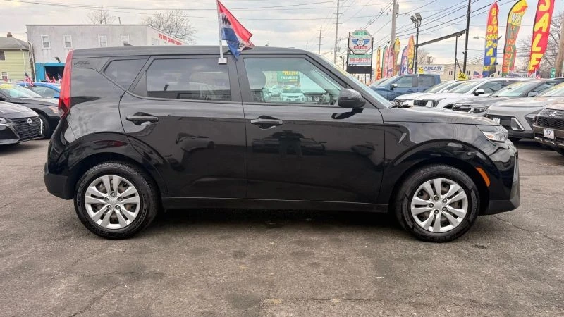 2021 Kia Soul - Image 11 of 12