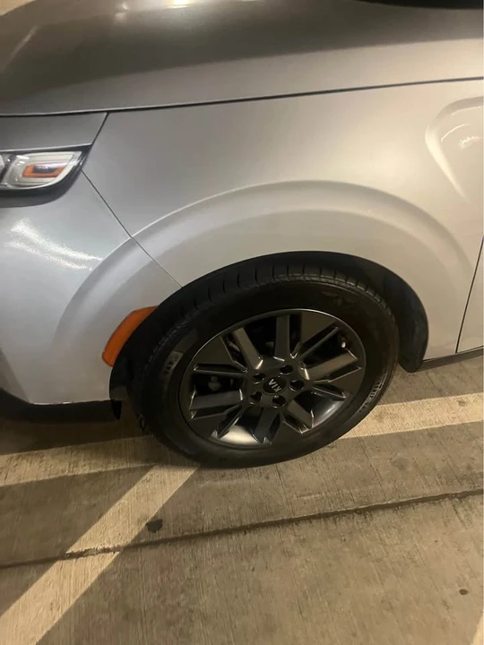 2021 Kia Soul - Image 6 of 8
