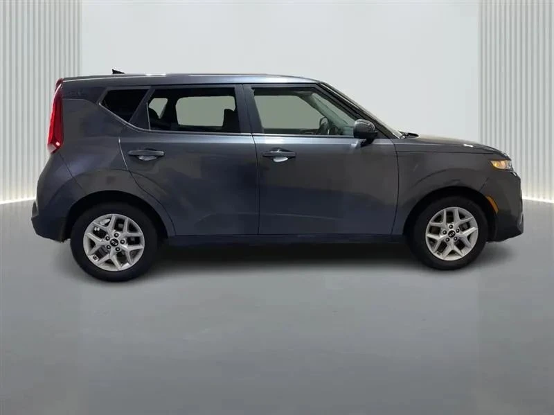 2021 Kia Soul - Image 6 of 12