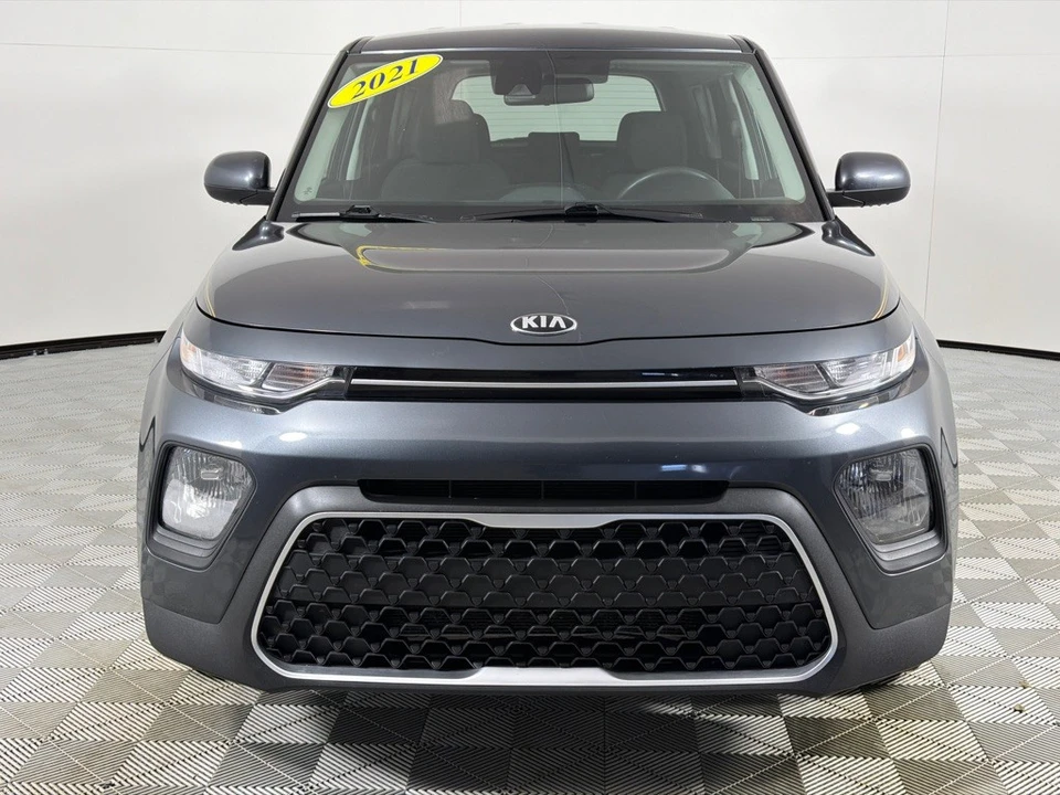 2021 Kia Soul - Image 10 of 21