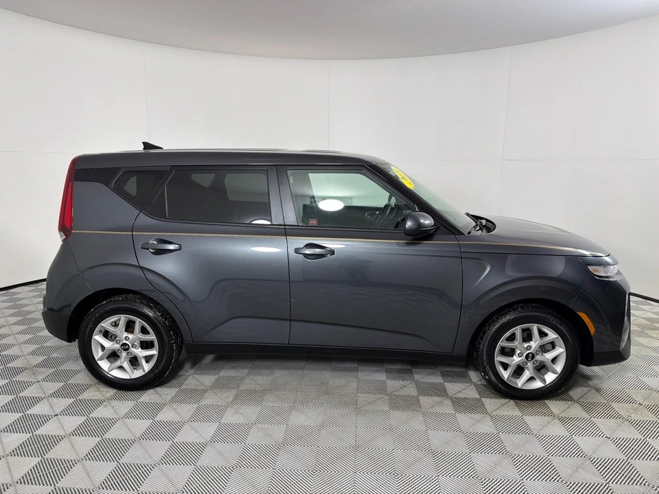 2021 Kia Soul - Image 4 of 21