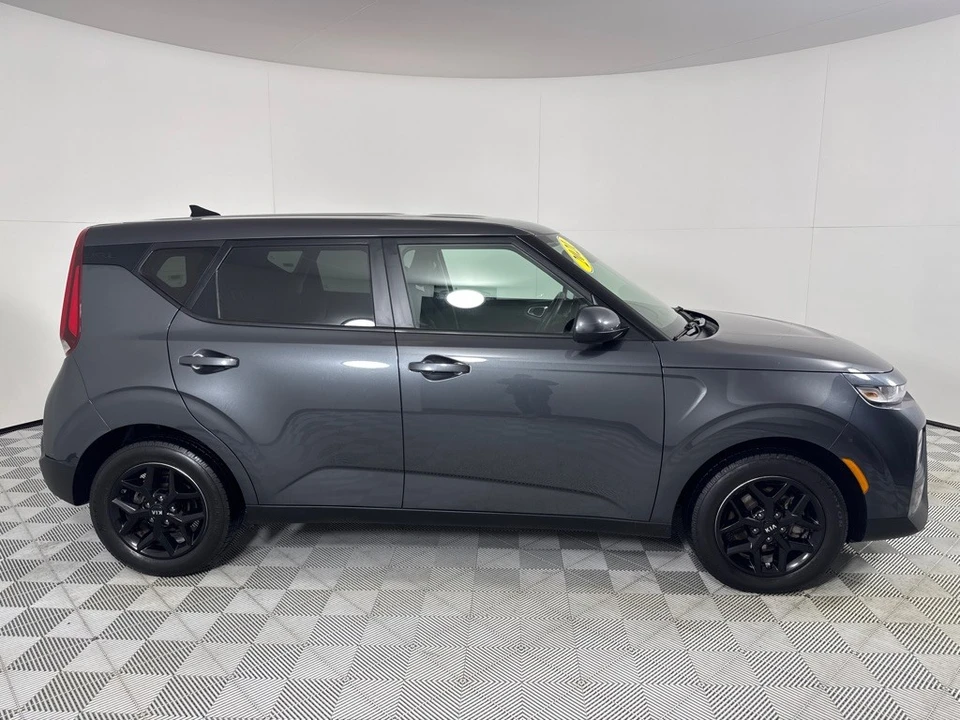 2021 Kia Soul - Image 4 of 21