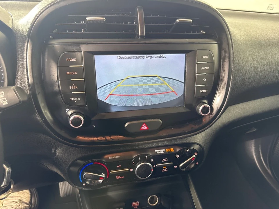 2021 Kia Soul - Image 17 of 21