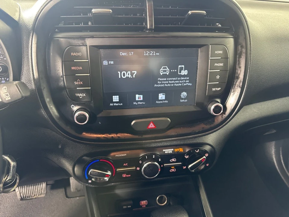 2021 Kia Soul - Image 16 of 21