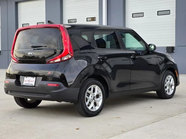 2021 Kia Soul - Image 14 of 21