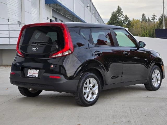 2021 Kia Soul - Image 13 of 21
