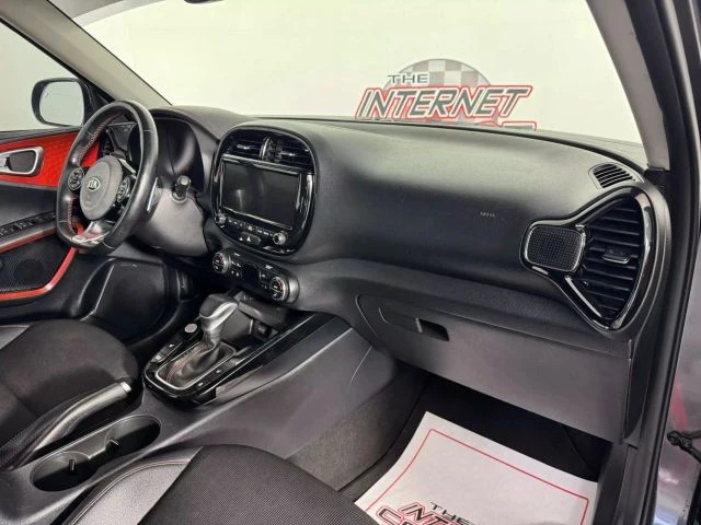 2021 Kia Soul - Image 12 of 21