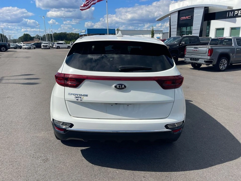 2021 Kia Sportage - Image 4 of 12