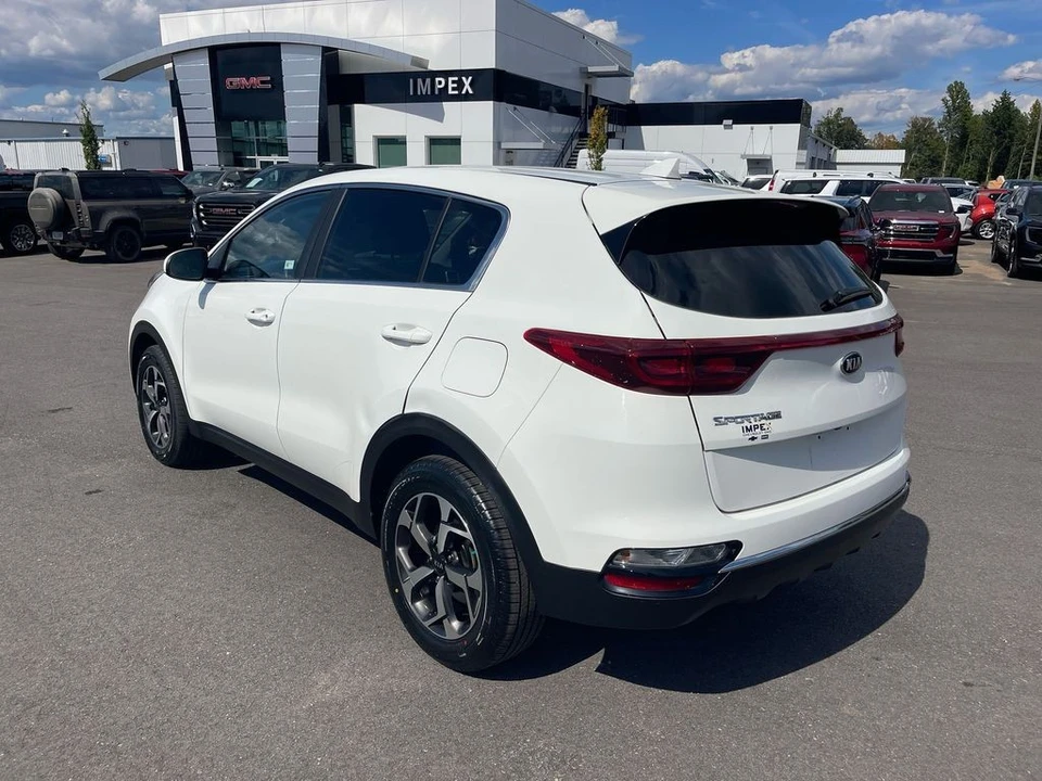 2021 Kia Sportage - Image 3 of 12