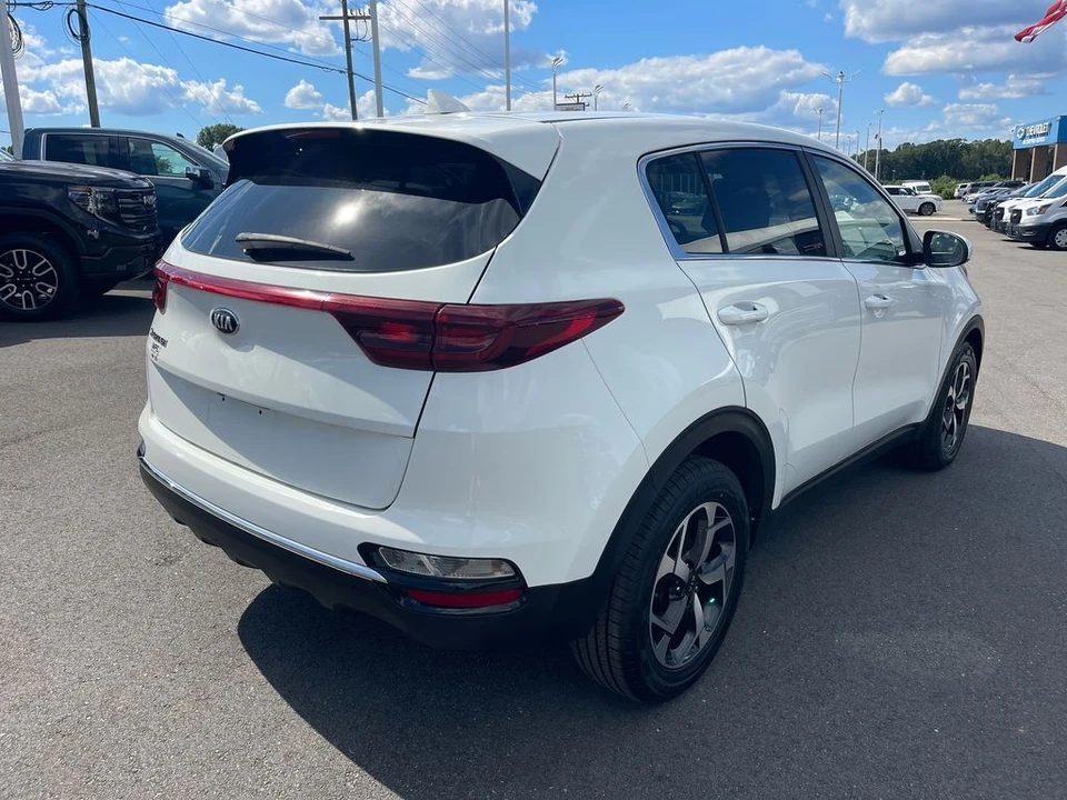 2021 Kia Sportage - Image 5 of 12