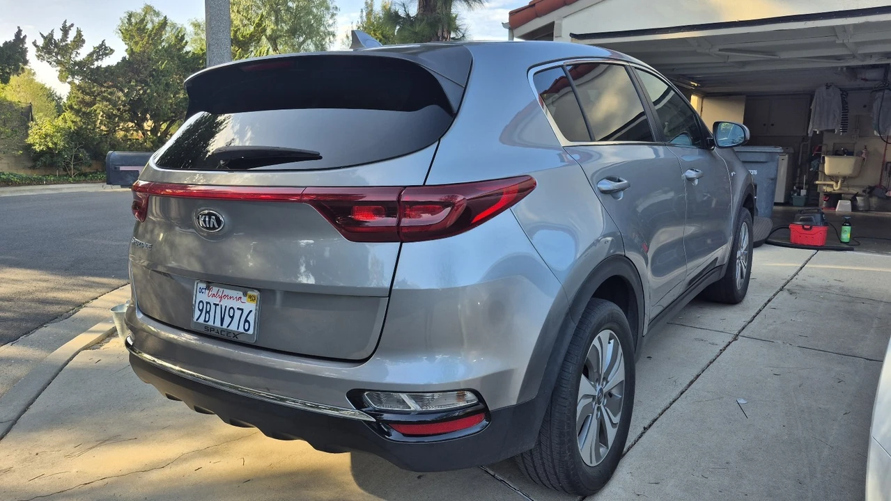2021 Kia Sportage - Image 6 of 12