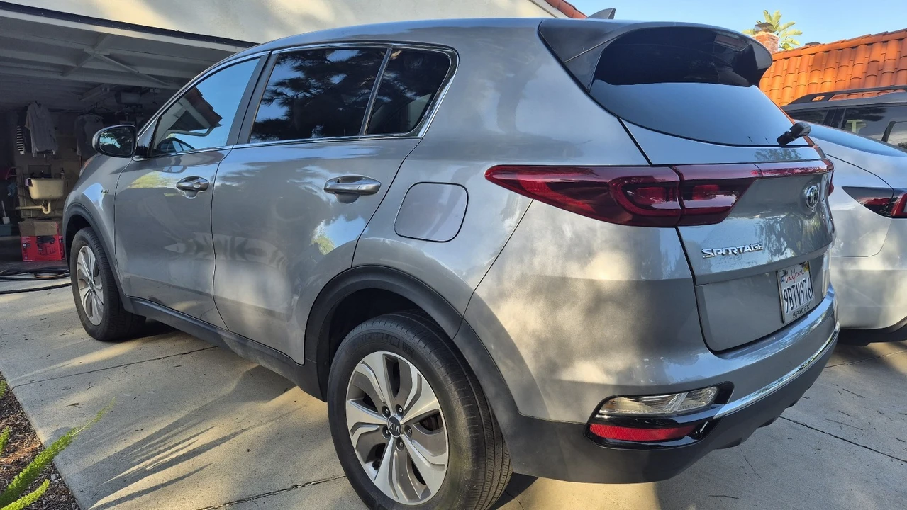 2021 Kia Sportage - Image 9 of 12