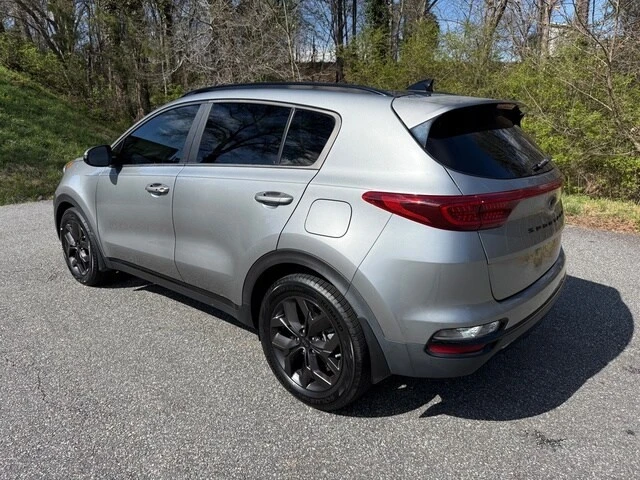2021 Kia Sportage - Image 8 of 21