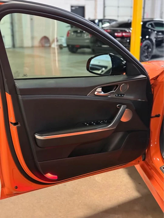 2021 Kia Stinger - Image 10 of 20