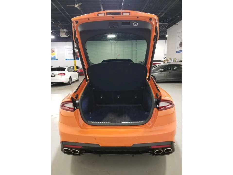 2021 Kia Stinger - Image 9 of 20