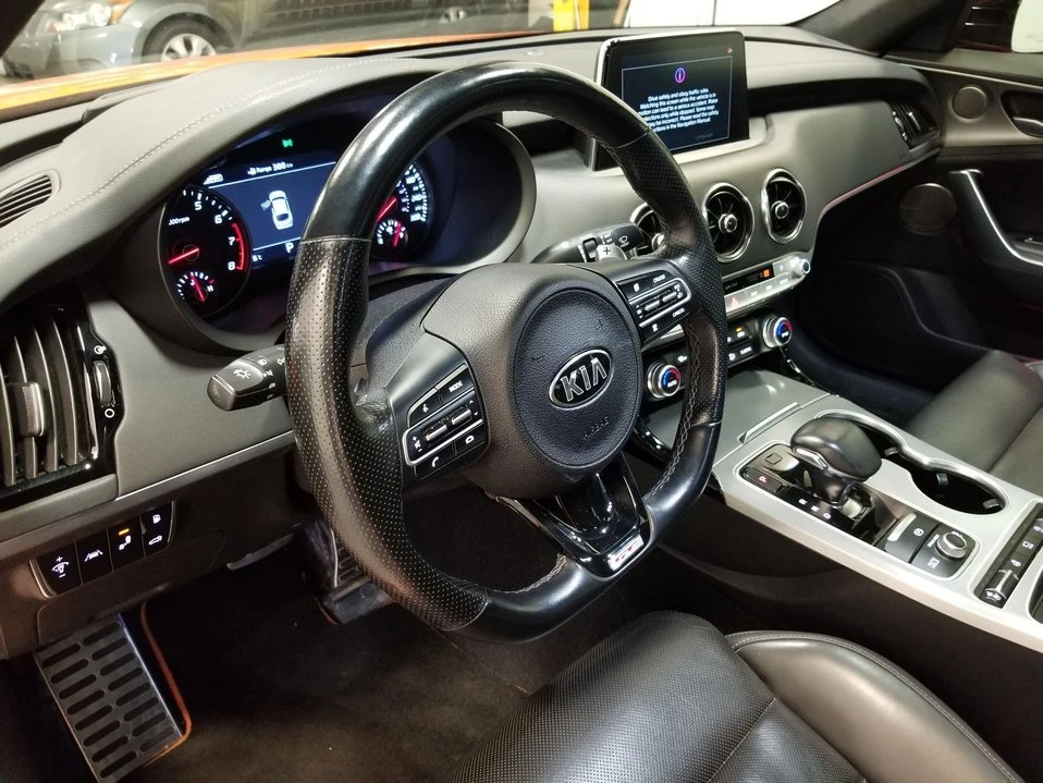 2021 Kia Stinger - Image 12 of 20