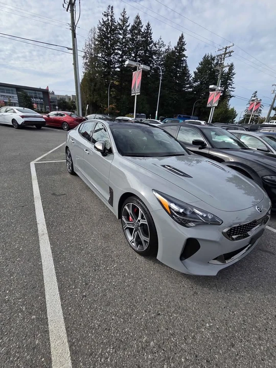2021 Kia Stinger - Image 2 of 6