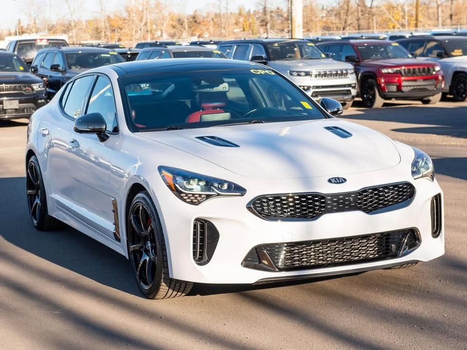 2021 Kia Stinger - Image 2 of 11