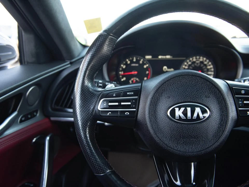 2021 Kia Stinger - Image 8 of 11