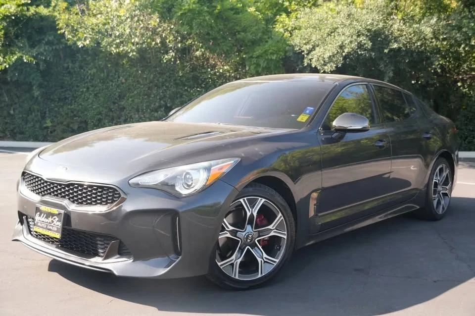 2021 Kia Stinger - Image 2 of 20